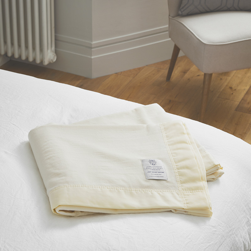 Lightweight Soft Plush Fleece Blanket for Bed Sofa,Beauty ...